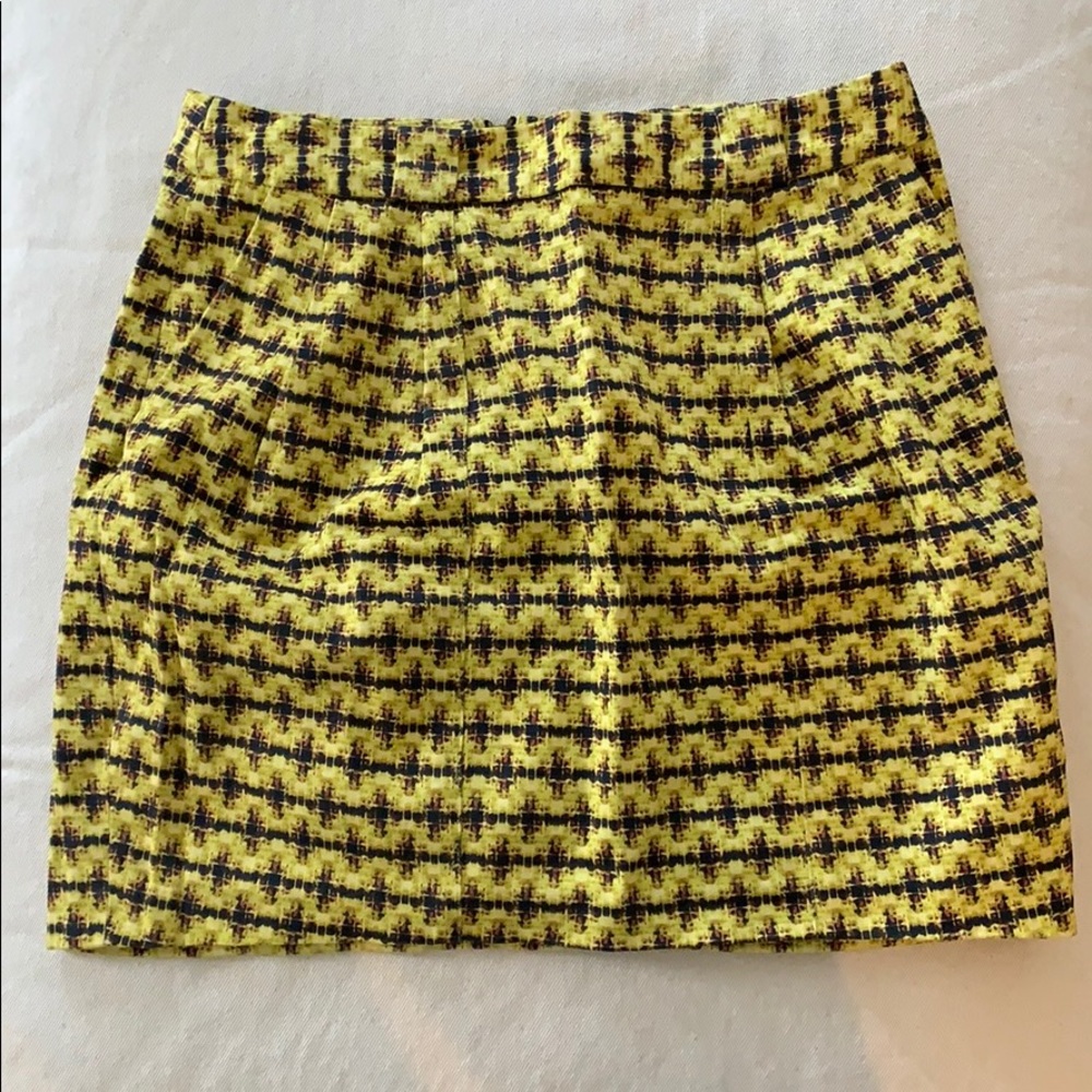 NWOT Club Monaco Yellow and Black skirt size 2